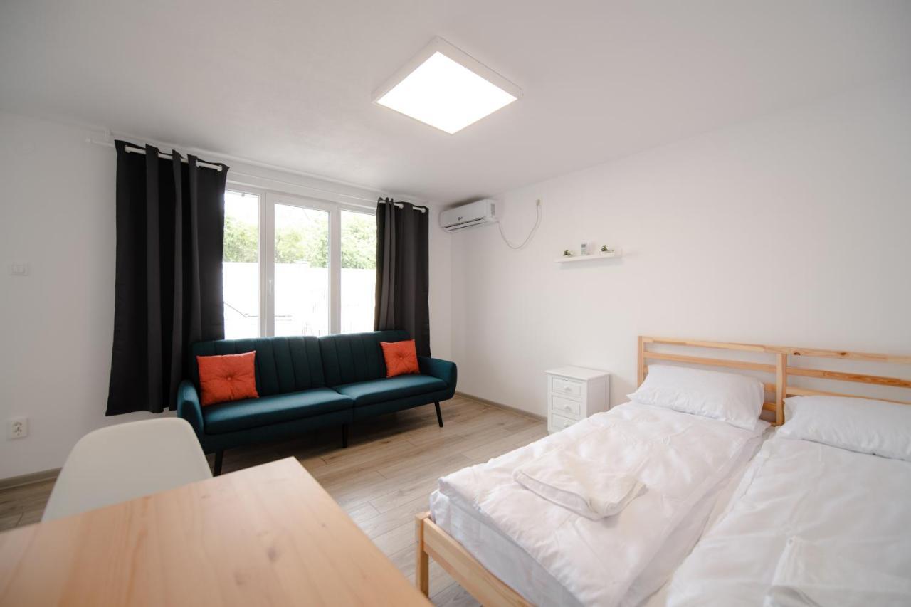 Pixel Guesthouse Tîrgu Secuiesc Zewnętrze zdjęcie
