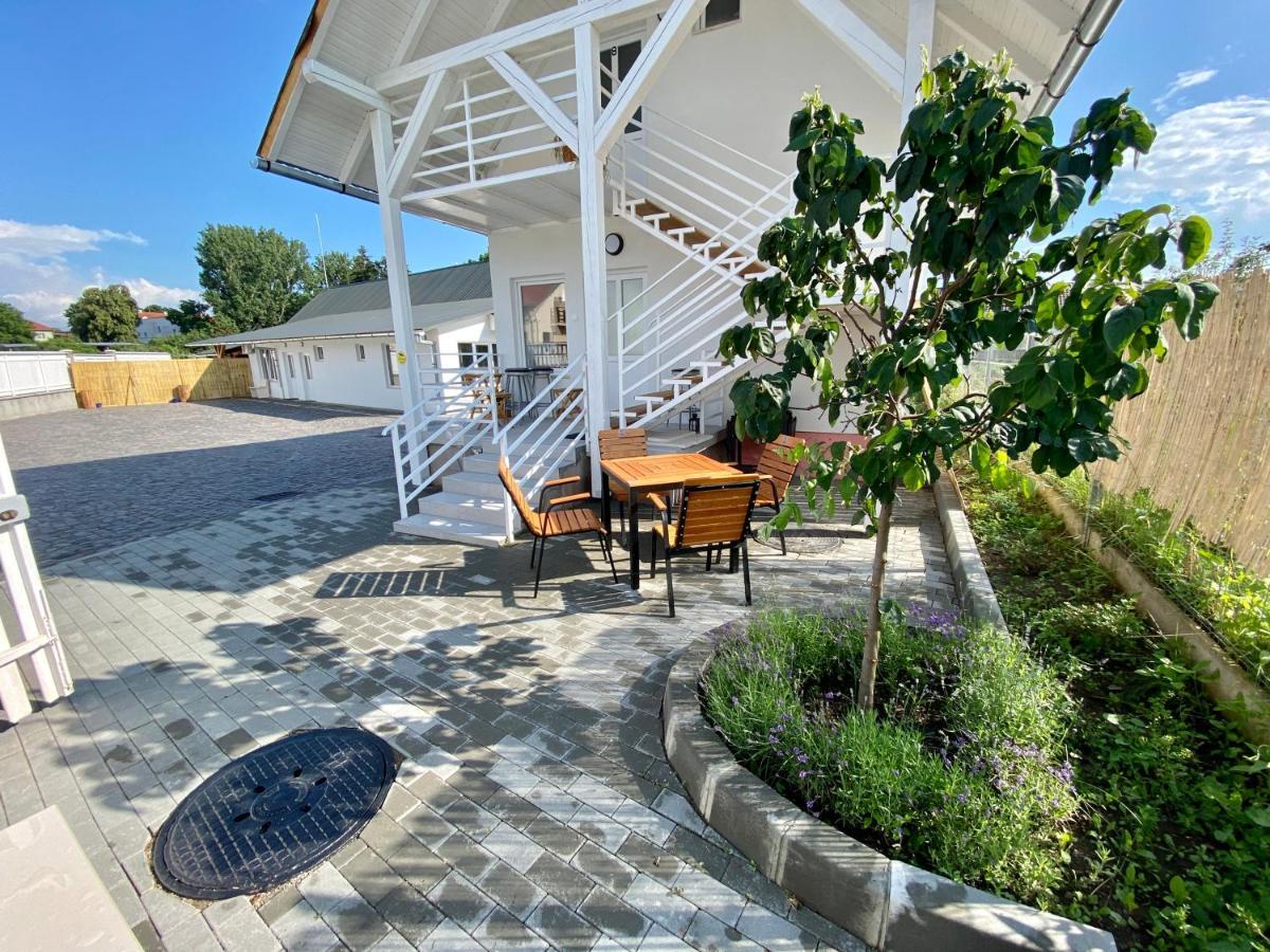 Pixel Guesthouse Tîrgu Secuiesc Zewnętrze zdjęcie