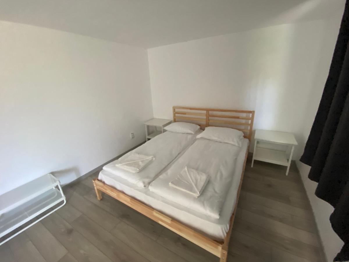 Pixel Guesthouse Tîrgu Secuiesc Zewnętrze zdjęcie